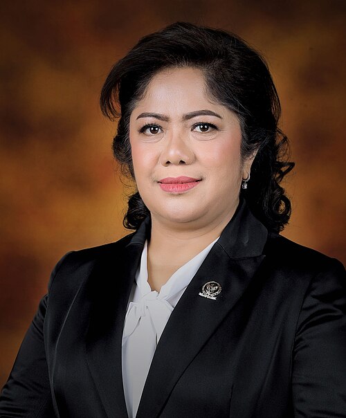 Dr. Badikenita Putri Sitepu